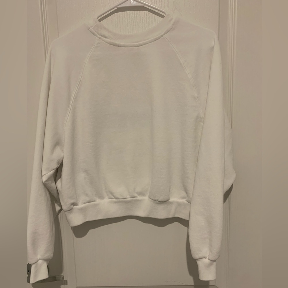 Levi’s Women’s Medium White Cropped Sweatshirt Bright Pullover Casual Crewneck - Picture 6 of 7